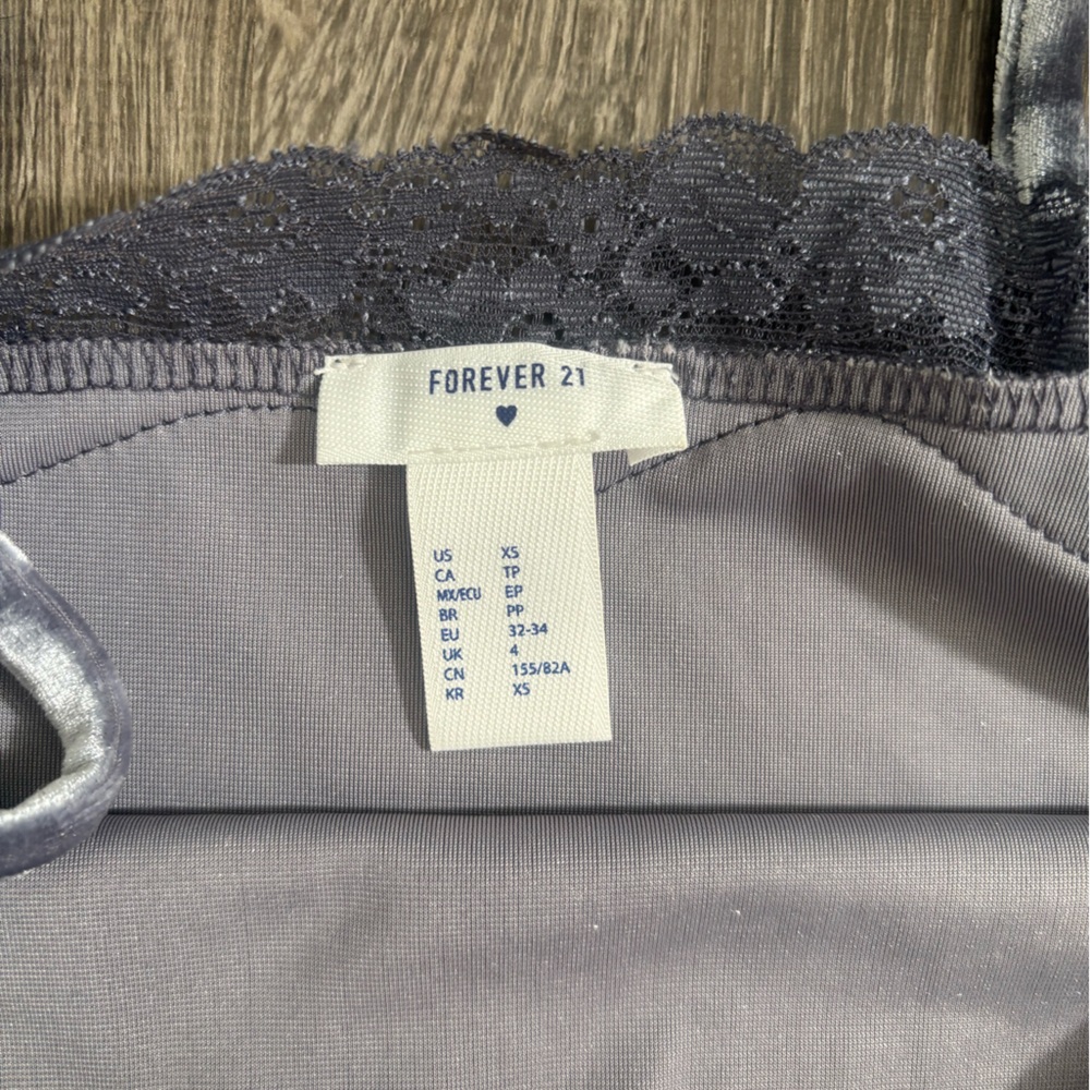 VELVET TOP - Picture 4 of 5